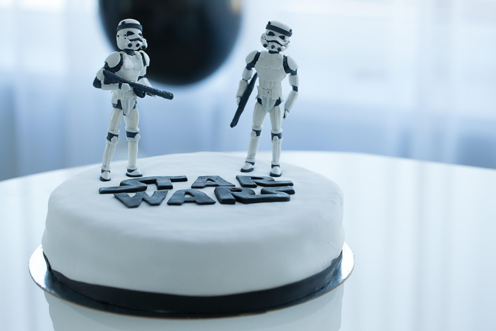 4 Ideas for Throwing the Best Star Wars Birthday Party Ever