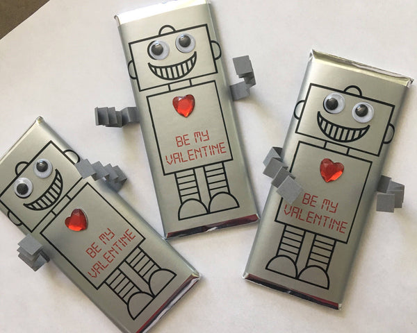 Robot Valentine's Day Candy Bar - Cathy's Creations - www.candywrappershop.com